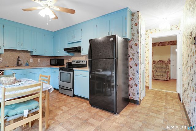 64 Hawthorne Street D, Bristol, CT 06010