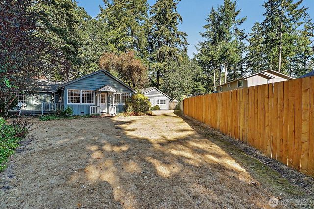10302 Interlaaken Drive SW, Lakewood, WA 98498