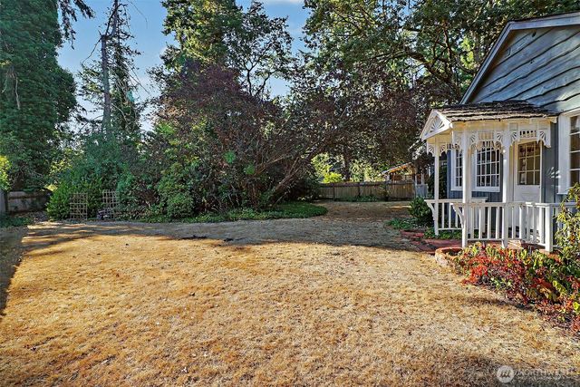 10302 Interlaaken Drive SW, Lakewood, WA 98498