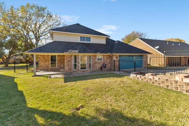 206 Tanya Drive, Rockwall, TX 75087