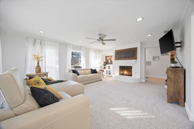 206 Tanya Drive, Rockwall, TX 75087