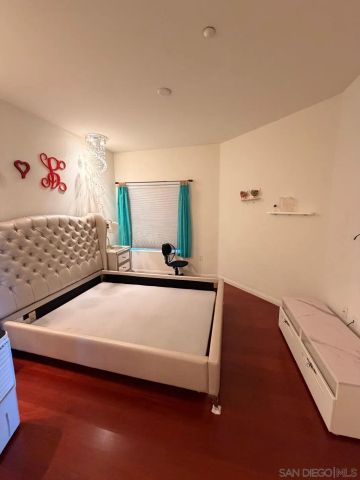 2715 Lake Pointe Dr 219, Spring Valley, CA 91977