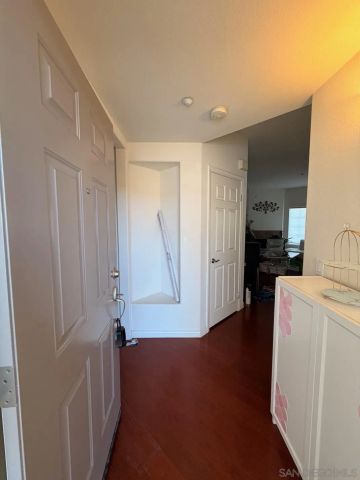 2715 Lake Pointe Dr 219, Spring Valley, CA 91977