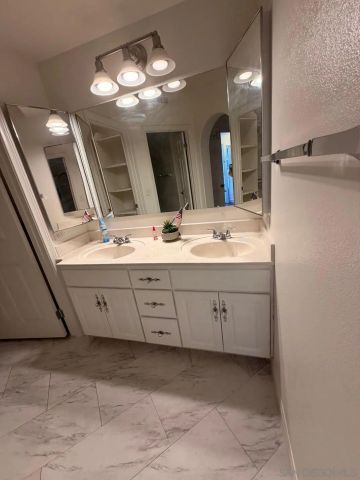 2715 Lake Pointe Dr 219, Spring Valley, CA 91977