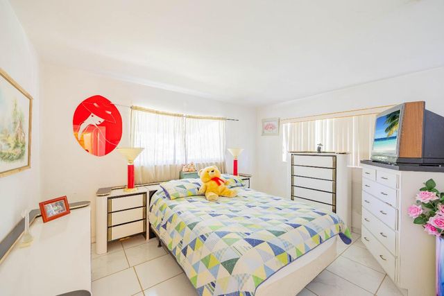 318 SW 2nd Street, Boca Raton, FL 33432