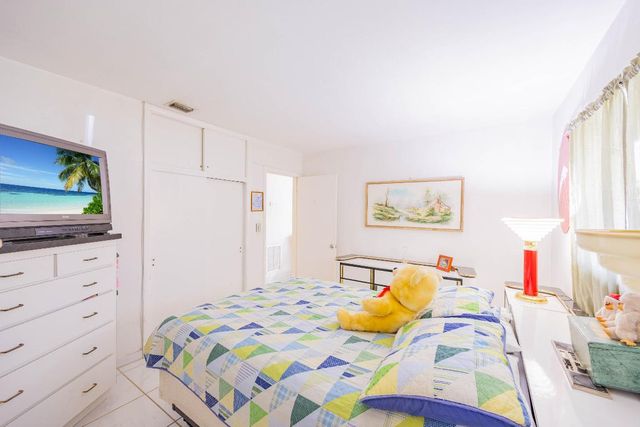 318 SW 2nd Street, Boca Raton, FL 33432