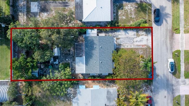 318 SW 2nd Street, Boca Raton, FL 33432