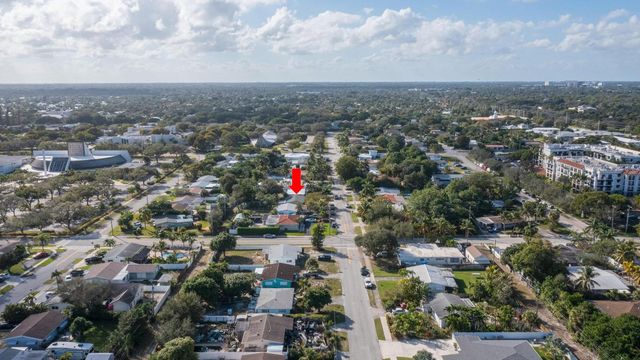 318 SW 2nd Street, Boca Raton, FL 33432