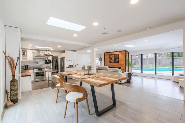 7810 Nairn Street, Houston, TX 77074