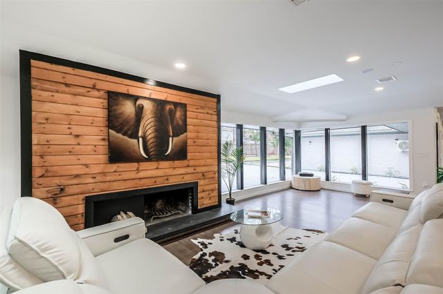 7810 Nairn Street, Houston, TX 77074