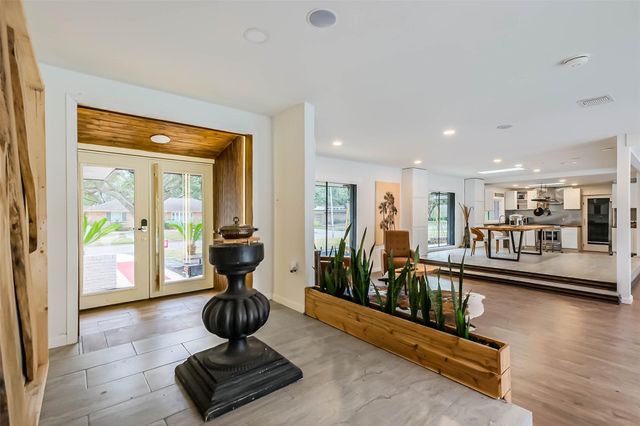 7810 Nairn Street, Houston, TX 77074