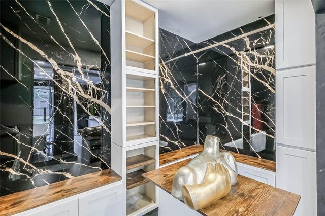 7810 Nairn Street, Houston, TX 77074