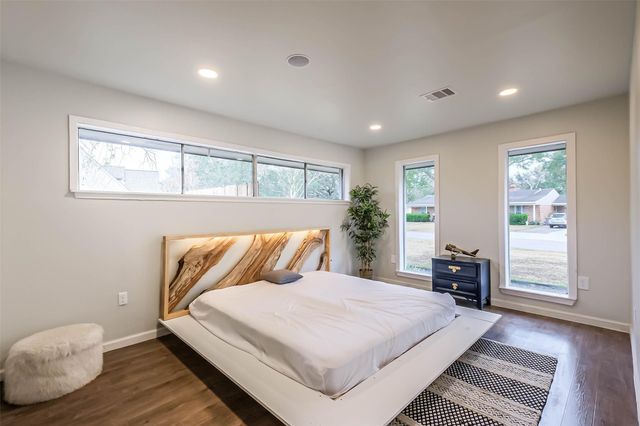 7810 Nairn Street, Houston, TX 77074