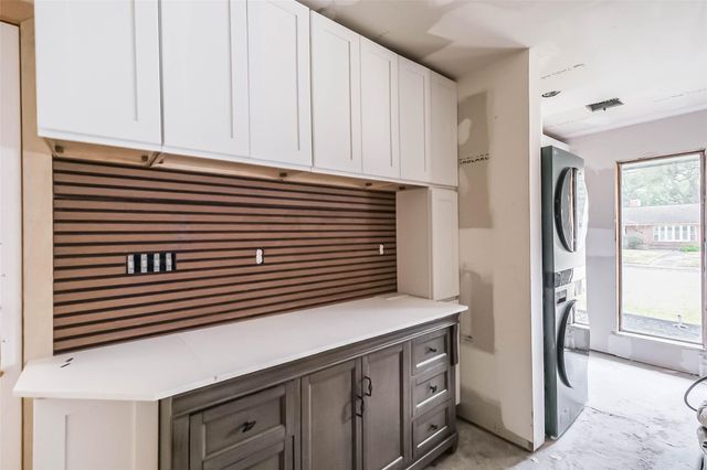 7810 Nairn Street, Houston, TX 77074