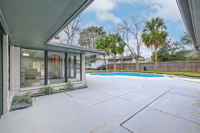 7810 Nairn Street, Houston, TX 77074