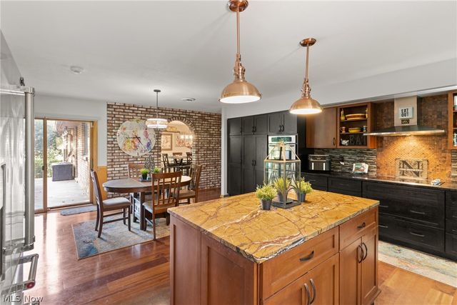 11950 Castleton Lane, Grafton, OH 44044