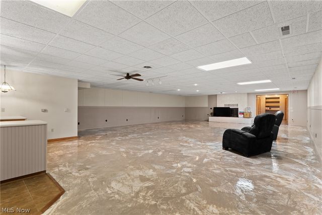 11950 Castleton Lane, Grafton, OH 44044