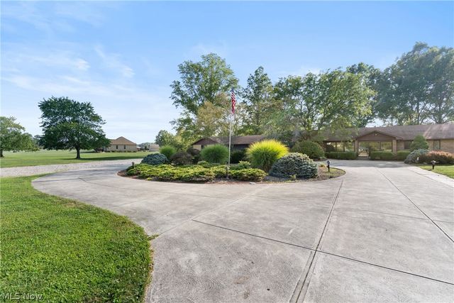 11950 Castleton Lane, Grafton, OH 44044