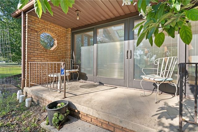 11950 Castleton Lane, Grafton, OH 44044