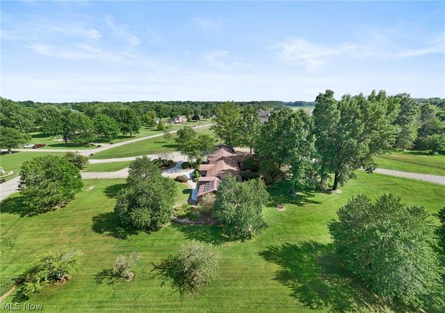 11950 Castleton Lane, Grafton, OH 44044