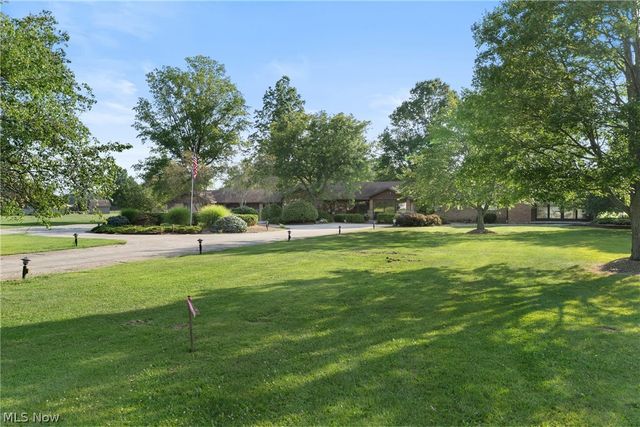 11950 Castleton Lane, Grafton, OH 44044