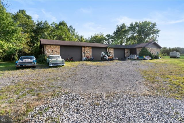 11950 Castleton Lane, Grafton, OH 44044