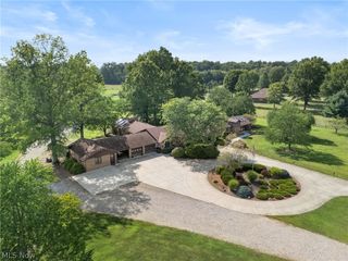 11950 Castleton Lane, Grafton, OH 44044