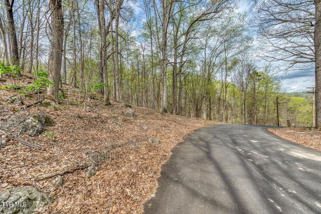 635 Harbor Springs Road, Kingsport, TN 37664