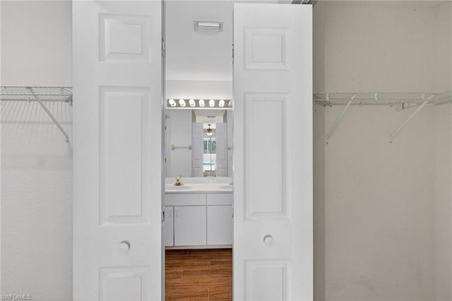 2929 SW 8th CT, Cape Coral, FL 33914