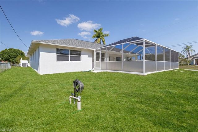 2929 SW 8th CT, Cape Coral, FL 33914