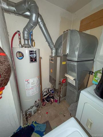 24811 Valley Avenue, Eastpointe, MI 48021