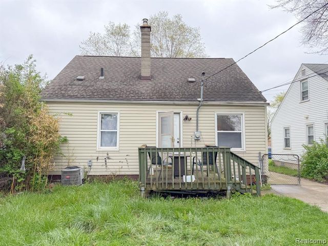 24811 Valley Avenue, Eastpointe, MI 48021