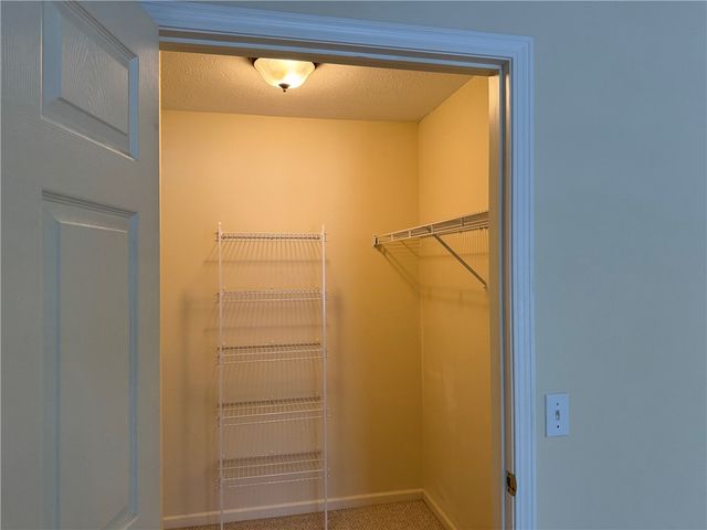 7 Eagle Pine Way Road, Henrietta, NY 14623