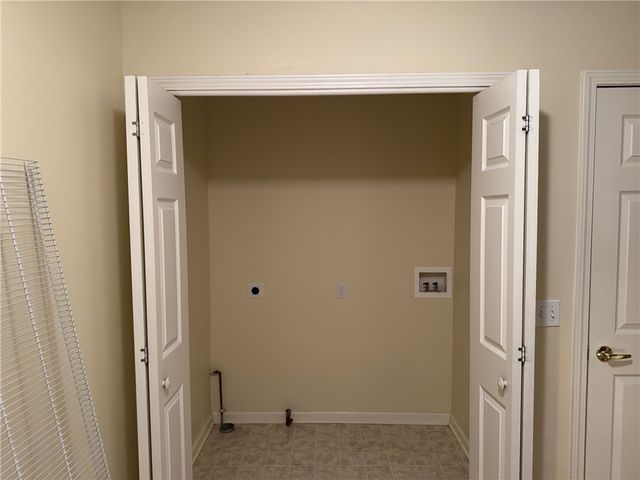 7 Eagle Pine Way Road, Henrietta, NY 14623