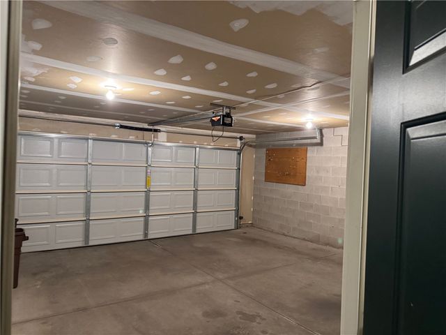 7 Eagle Pine Way Road, Henrietta, NY 14623