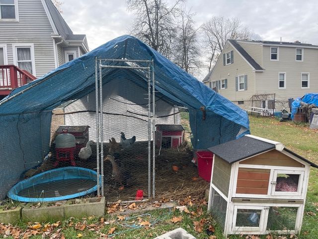 10 Edwards St, Dracut, MA 01826