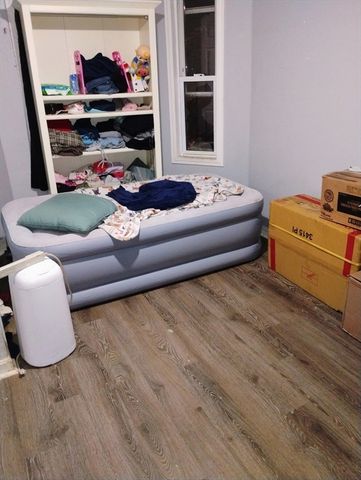 10 Edwards St, Dracut, MA 01826