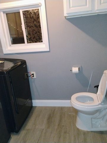 10 Edwards St, Dracut, MA 01826