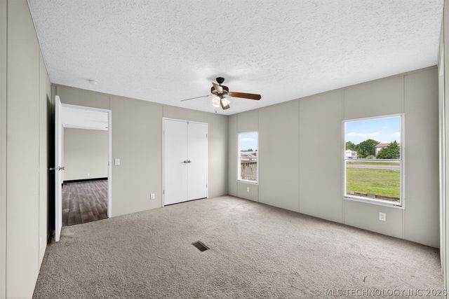 31117 E 689 Road, Wagoner, OK 74467