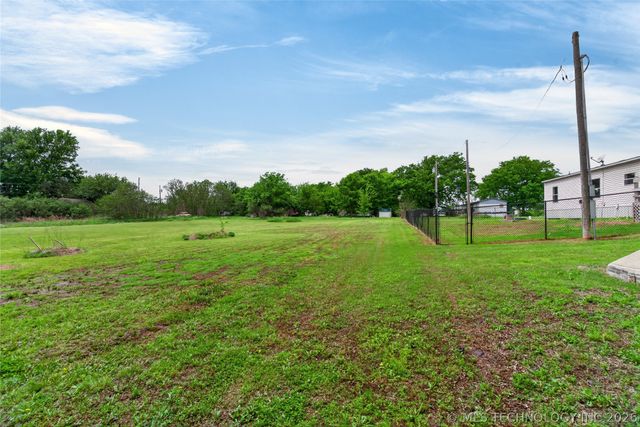 31117 E 689 Road, Wagoner, OK 74467