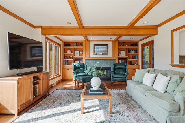 1612 Tiffany Ridge, Upper St Clair, PA 15241