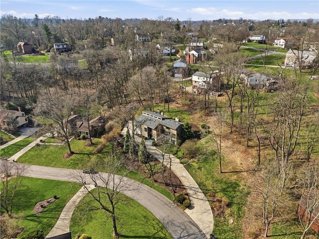 1612 Tiffany Ridge, Upper St Clair, PA 15241