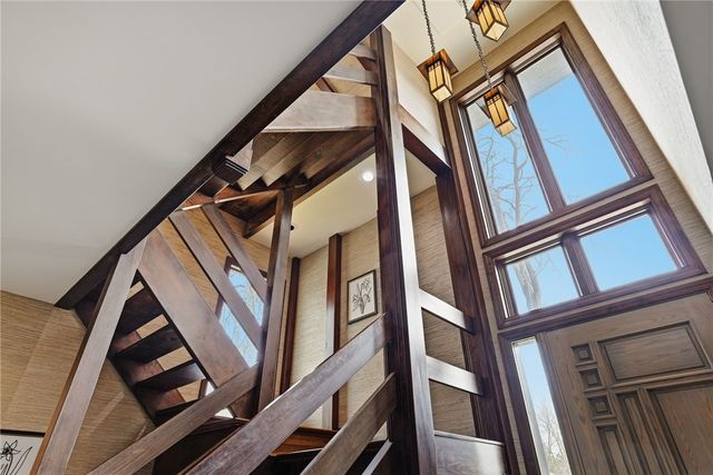 1612 Tiffany Ridge, Upper St Clair, PA 15241