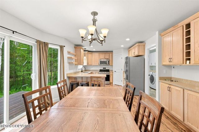 8270 E Splendid View Drive, Palmer, AK 99645