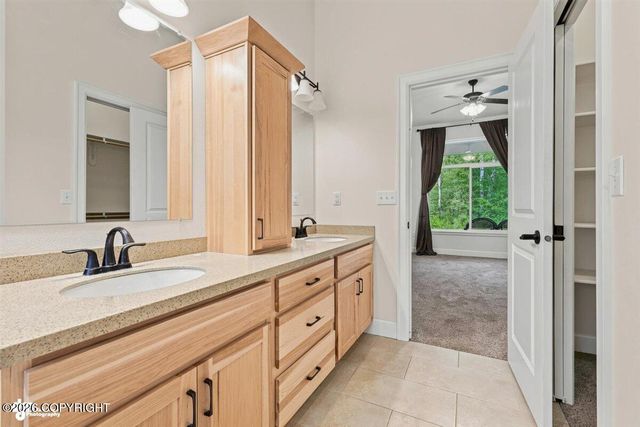 8270 E Splendid View Drive, Palmer, AK 99645