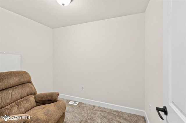 8270 E Splendid View Drive, Palmer, AK 99645