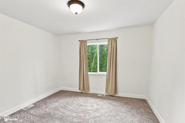 8270 E Splendid View Drive, Palmer, AK 99645