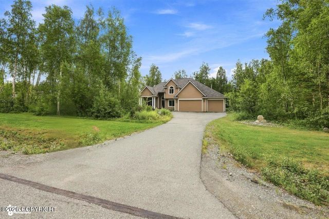 8270 E Splendid View Drive, Palmer, AK 99645