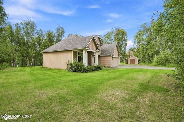 8270 E Splendid View Drive, Palmer, AK 99645