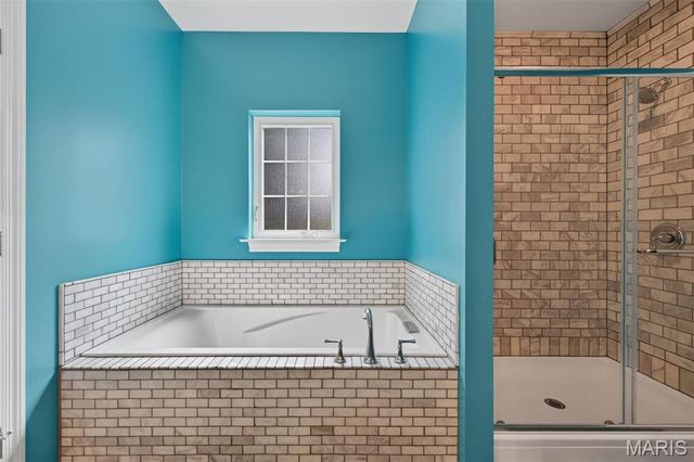 140 S Old Orchard Avenue, Webster Groves, MO 63119